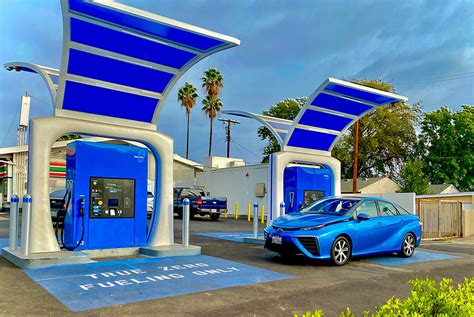 The Hydrogen Fuel Station Before Being Moved to Colorado. . Hydrogen fueling stations near me